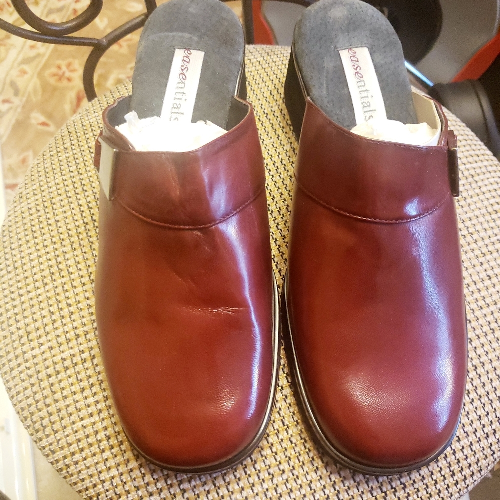 Genuine Leather Easentials Ladies Shoes